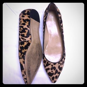 Ivanka Trump Leo Flats